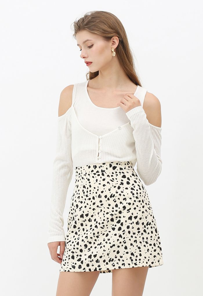 Fake Two-Piece Button Knit Top in White