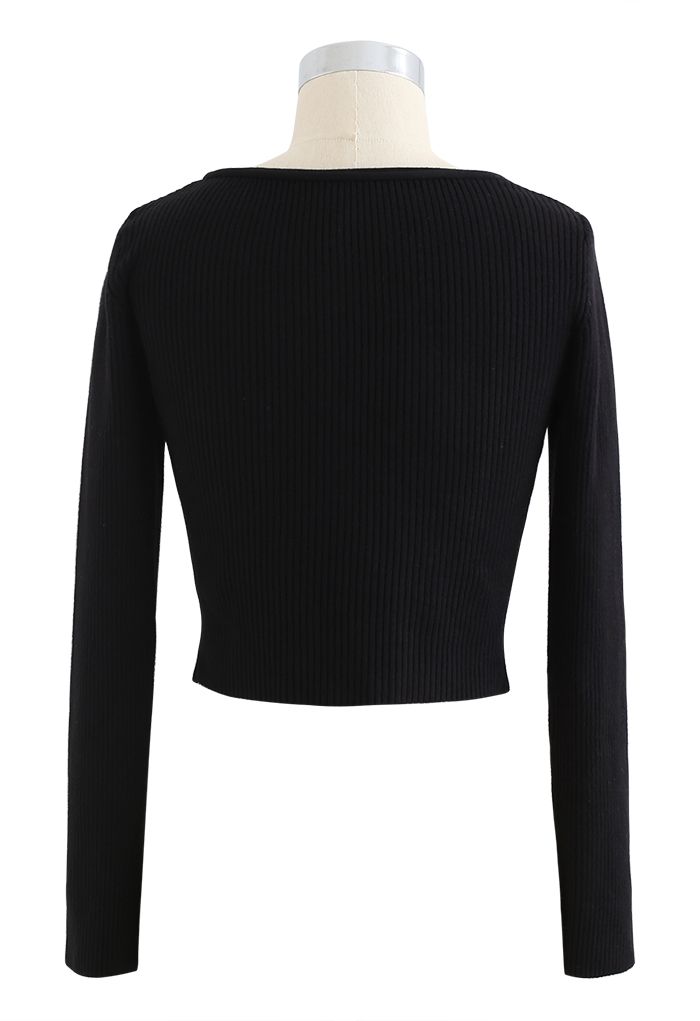Ribbed Knit Buttoned Crop Top in Black