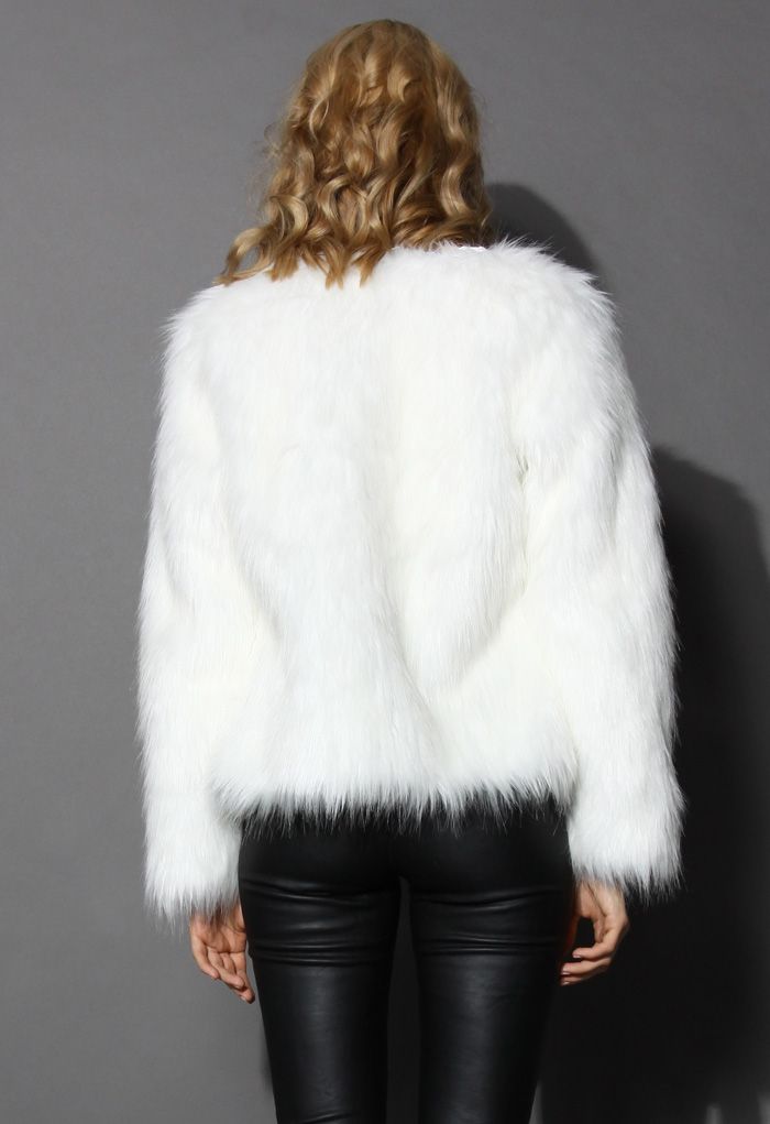 My Chic Faux Fur Coat in White